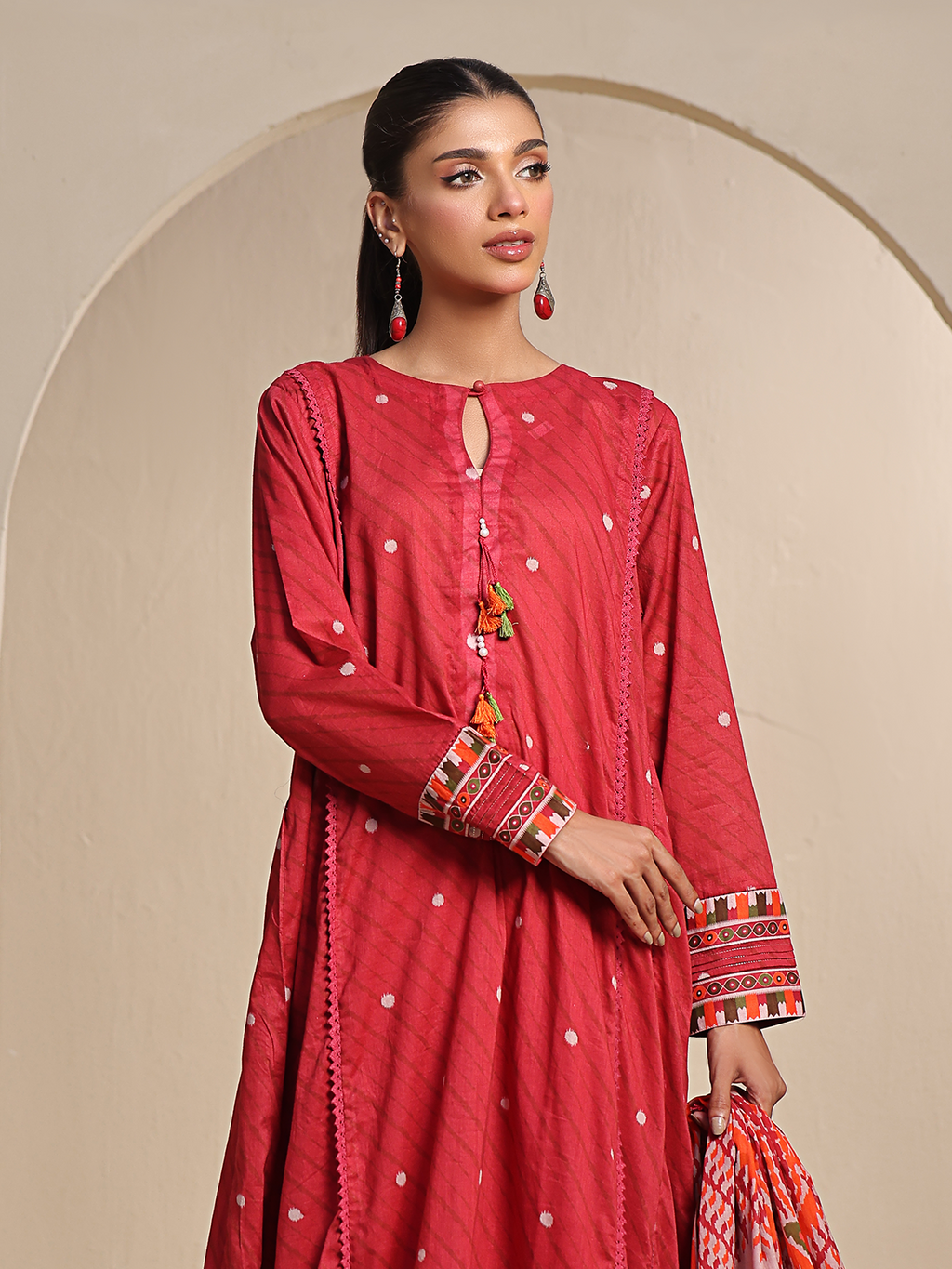 2Pc Printed Unstitched Lawn Maroon - OL2P-6212-A
