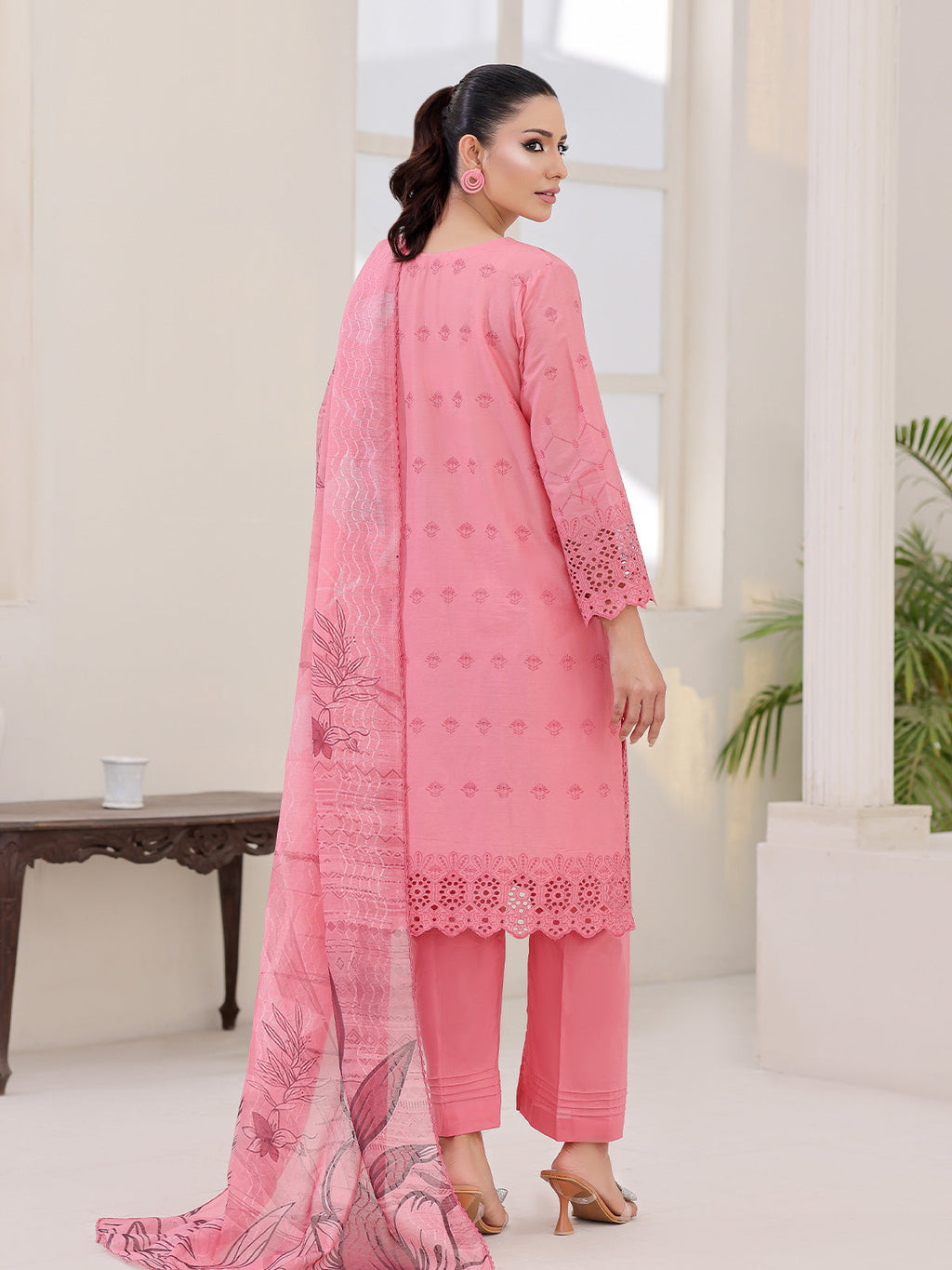 3Pc ChickenKaari Pret Suit Lawn Pink - OWE3P-2601016