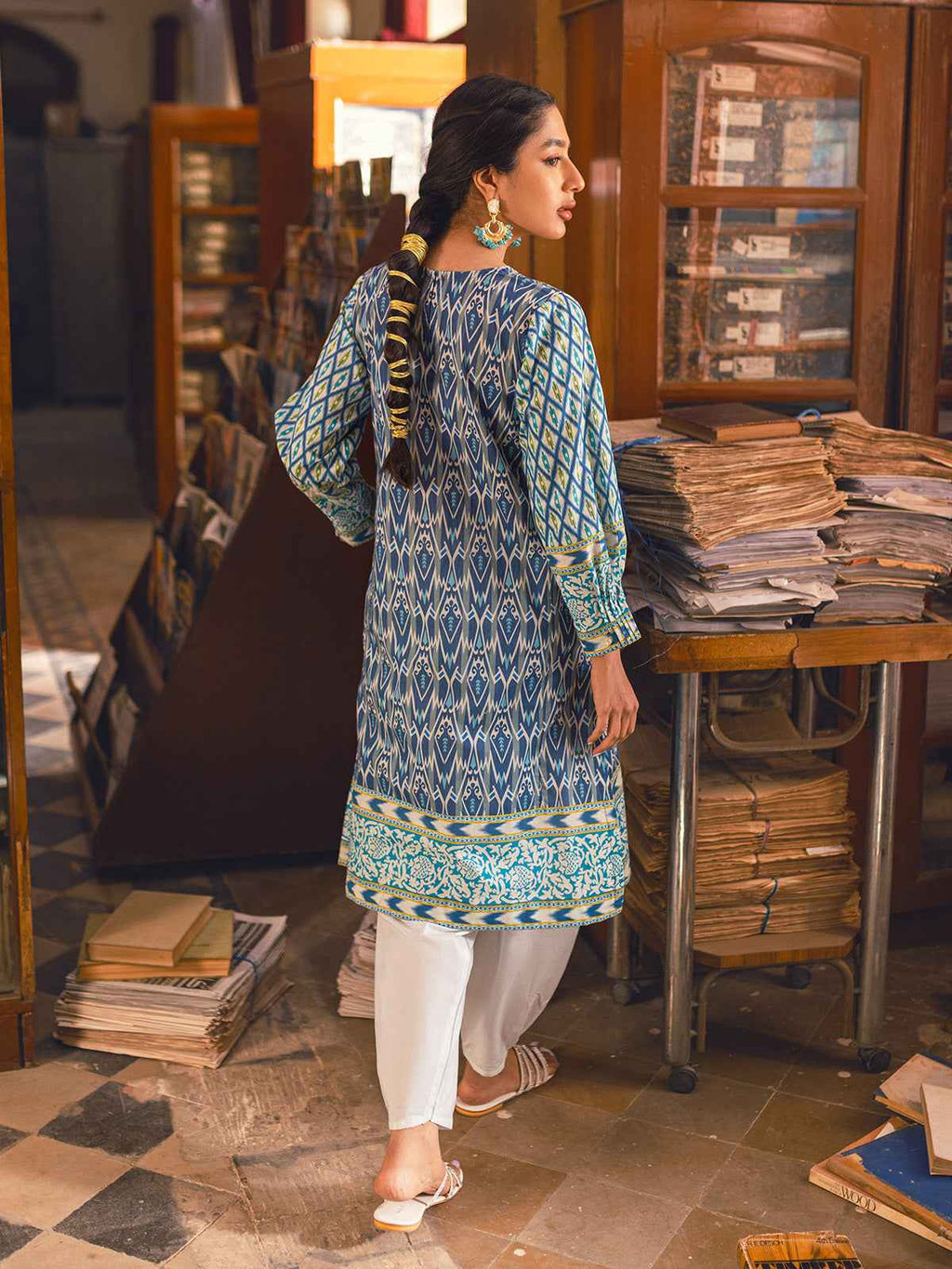1Pc Embroidered Pret Kurti Lawn Blue - OWEKT-2302030