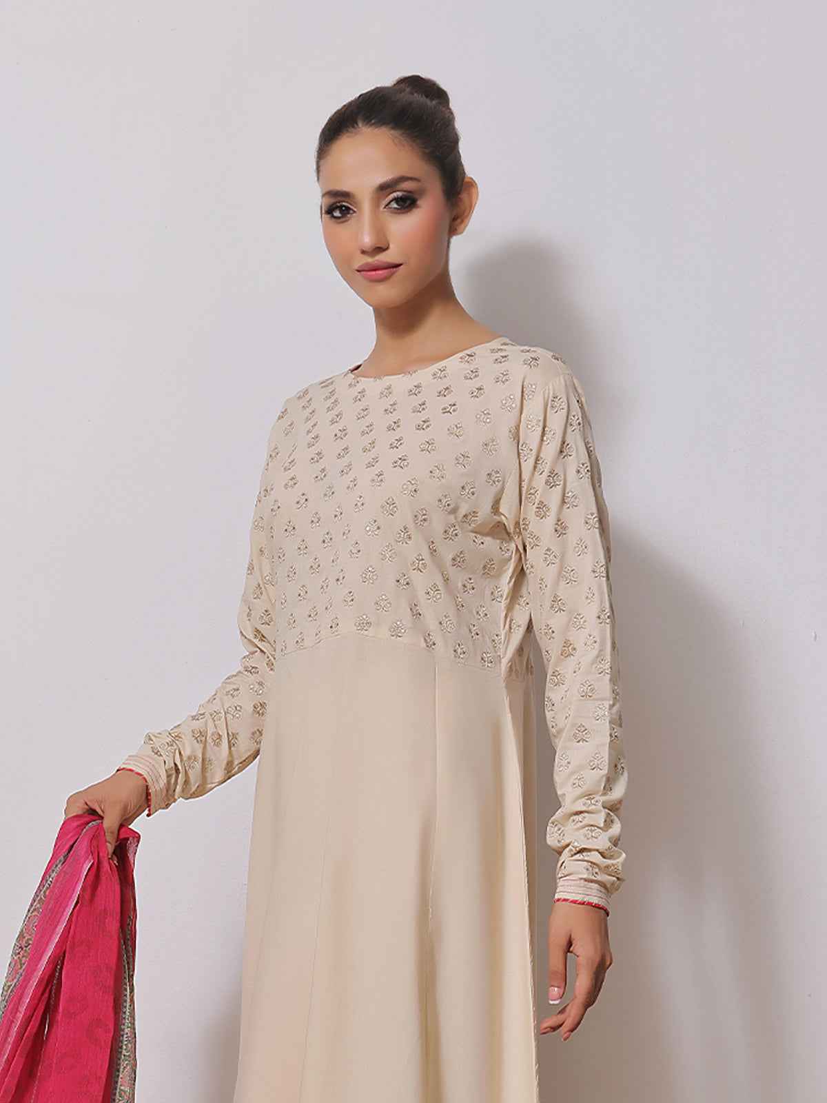 1Pc Embroidered Pret Kurti Lawn Off White - OWEKTG-2310022