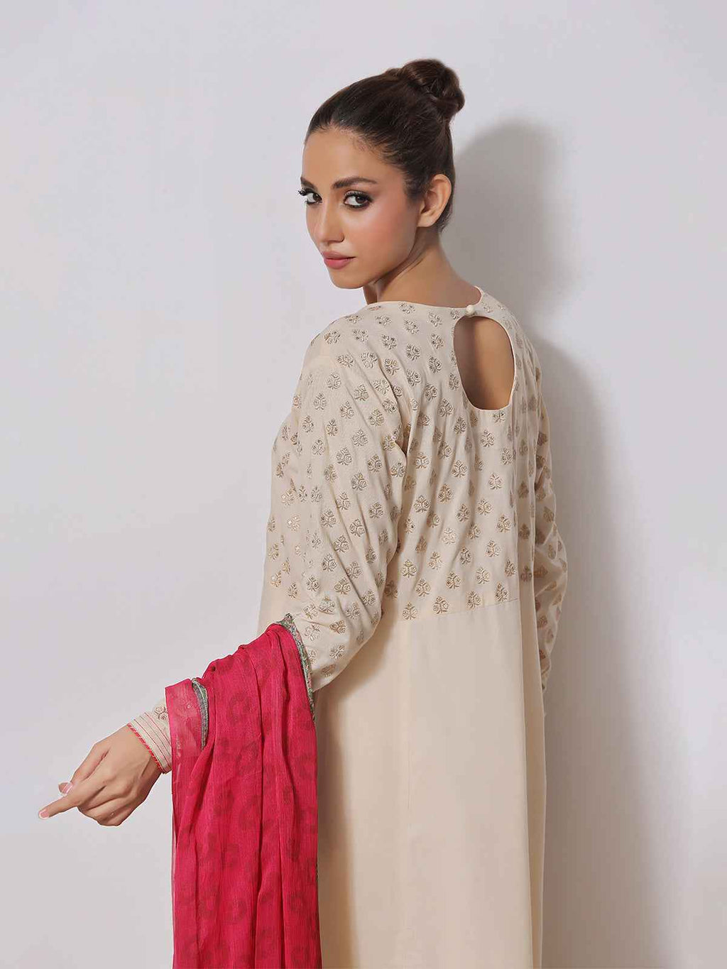 1Pc Embroidered Pret Kurti Lawn Off White - OWEKTG-2310022