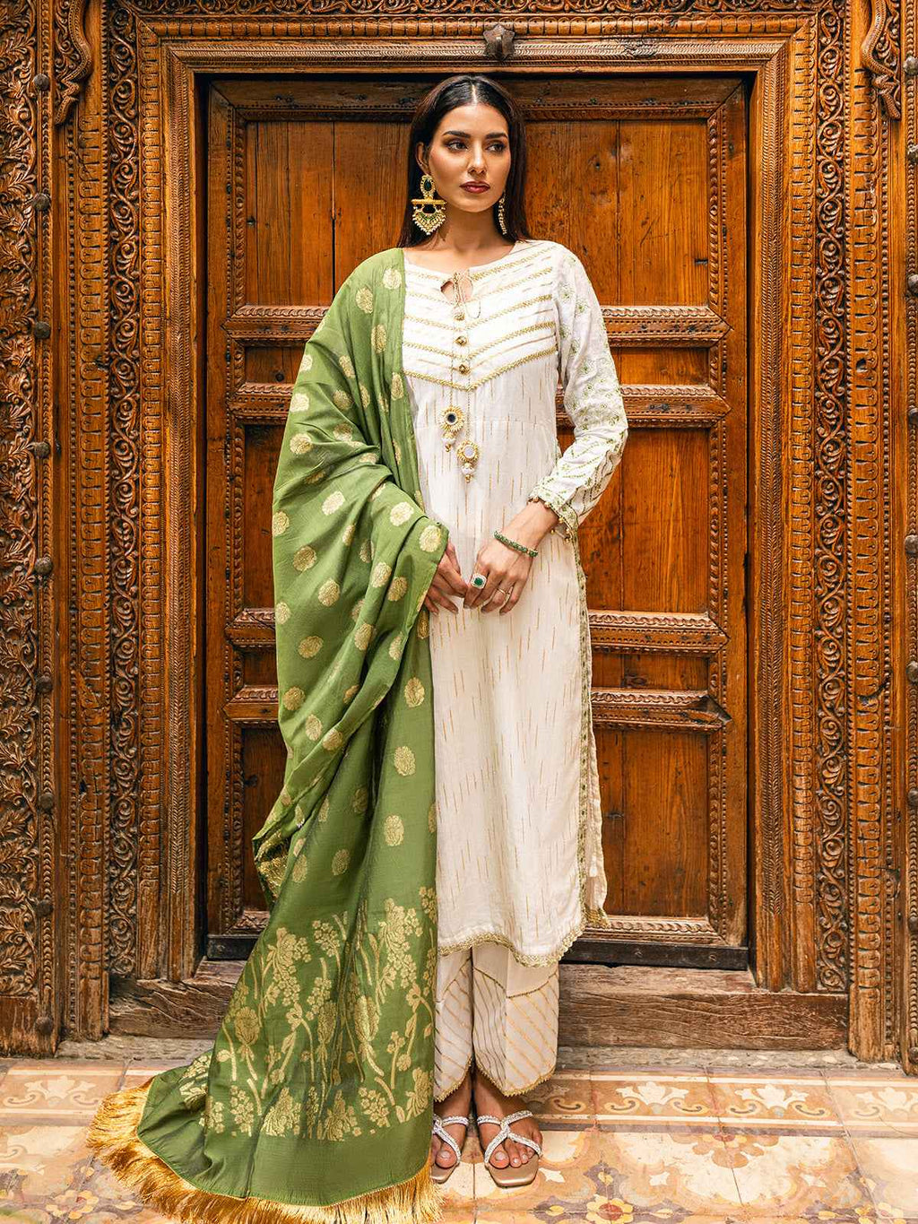 3Pc Embroidered Suit Pret Jacquard Cream - OWE3P-2303007