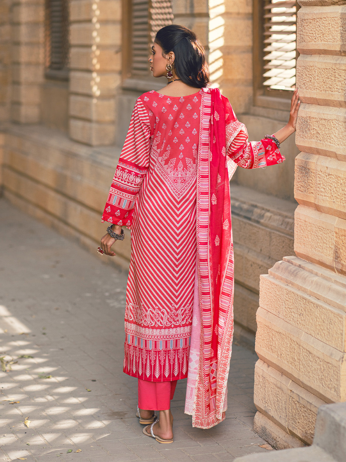 2Pc Printed Pret Shirt Dupatta Lawn Pink - OW2P-2302010