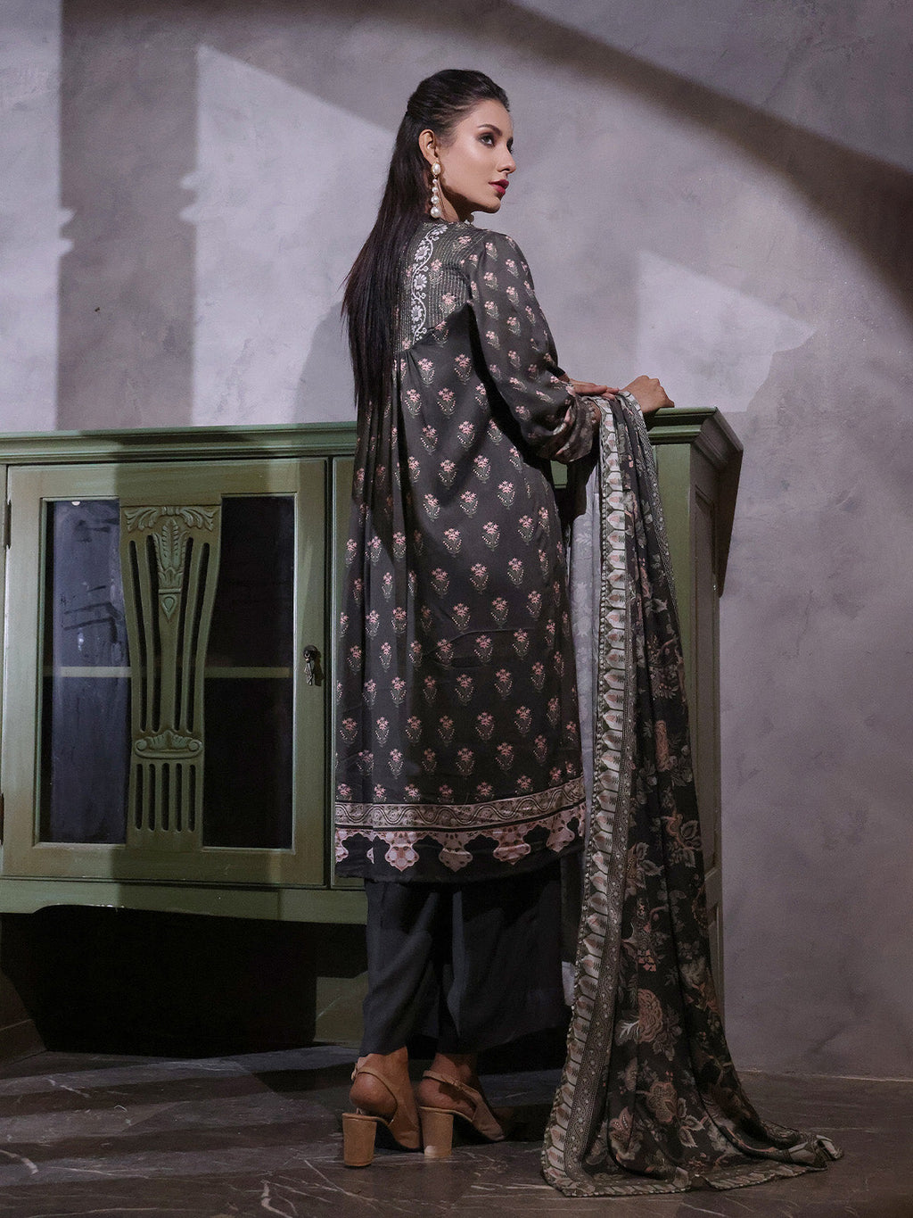 2Pc Printed Pret Shirt Dupatta Linen Charcoal - OWL2P-2209021