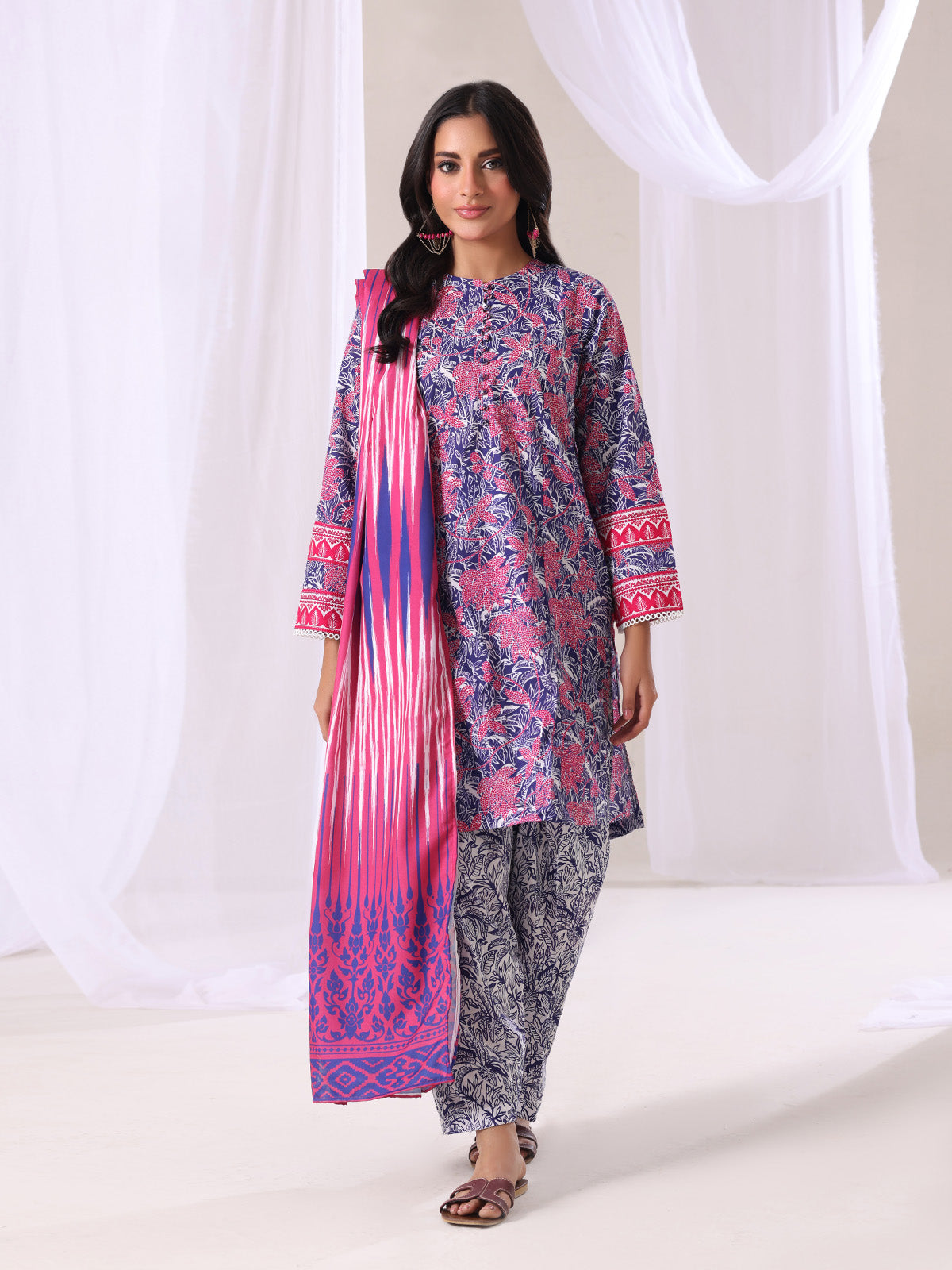 3Pc Printed Pret Suit Lawn Navy Blue - OW3P-2505015