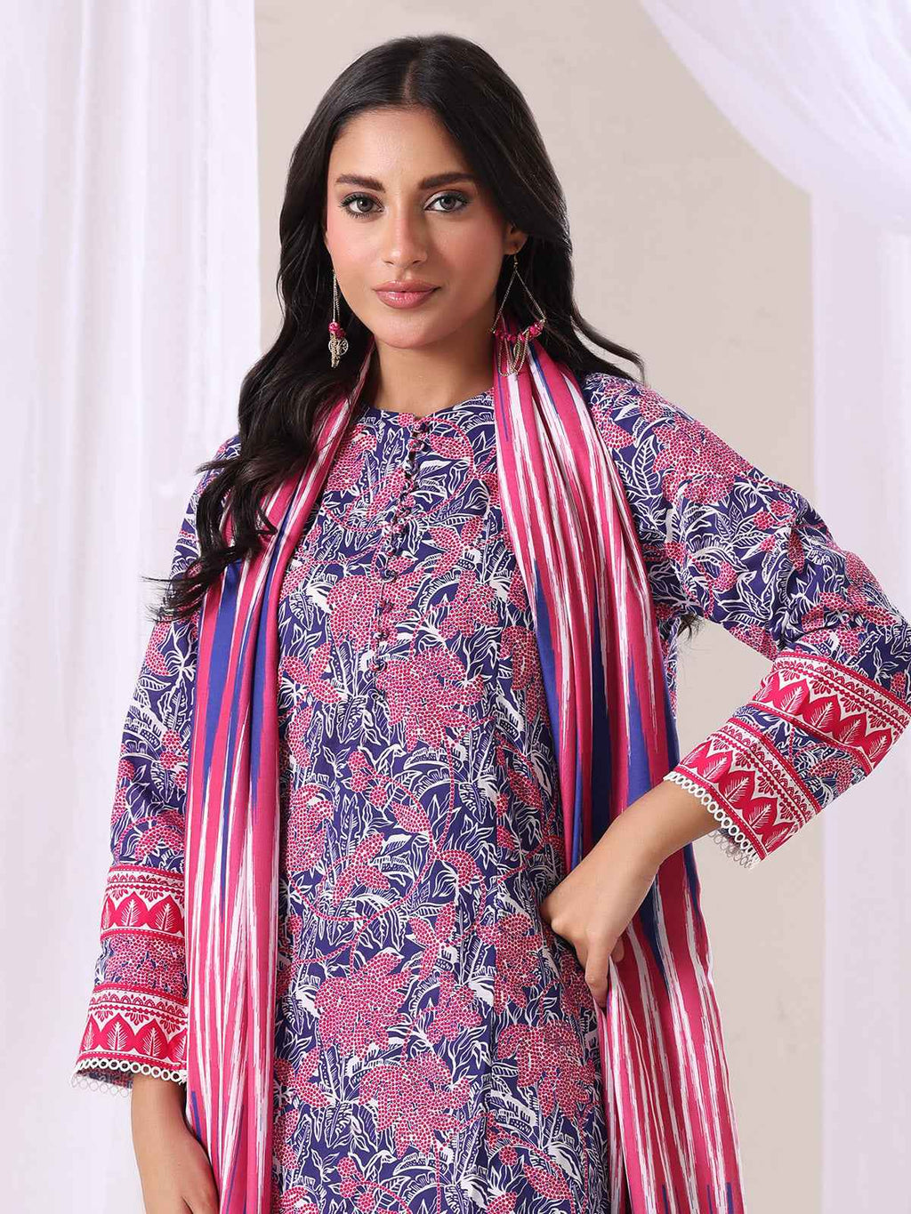 3Pc Printed Pret Suit Lawn Navy Blue - OW3P-2505015
