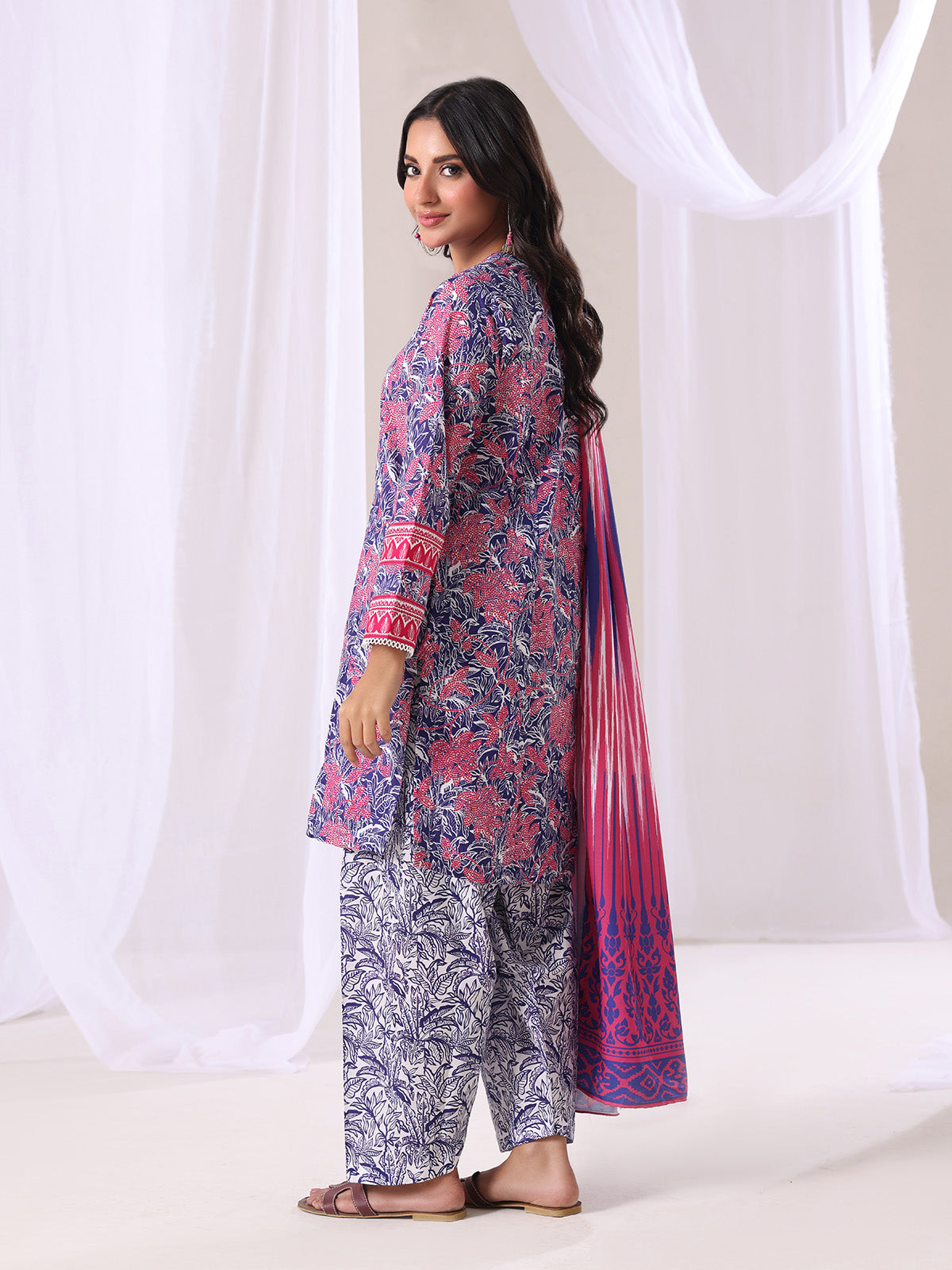 3Pc Printed Pret Suit Lawn Navy Blue - OW3P-2505015