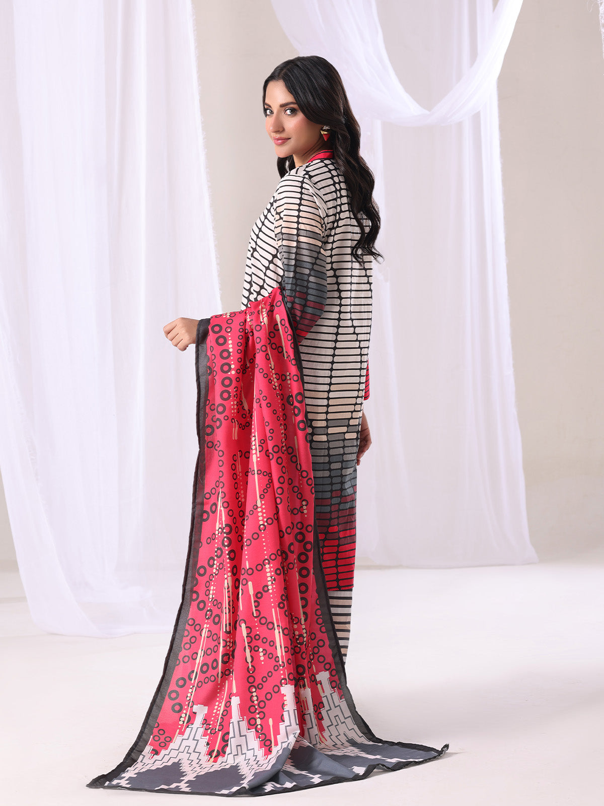 3Pc Printed Pret Suit Lawn Red - OW3P-2505007
