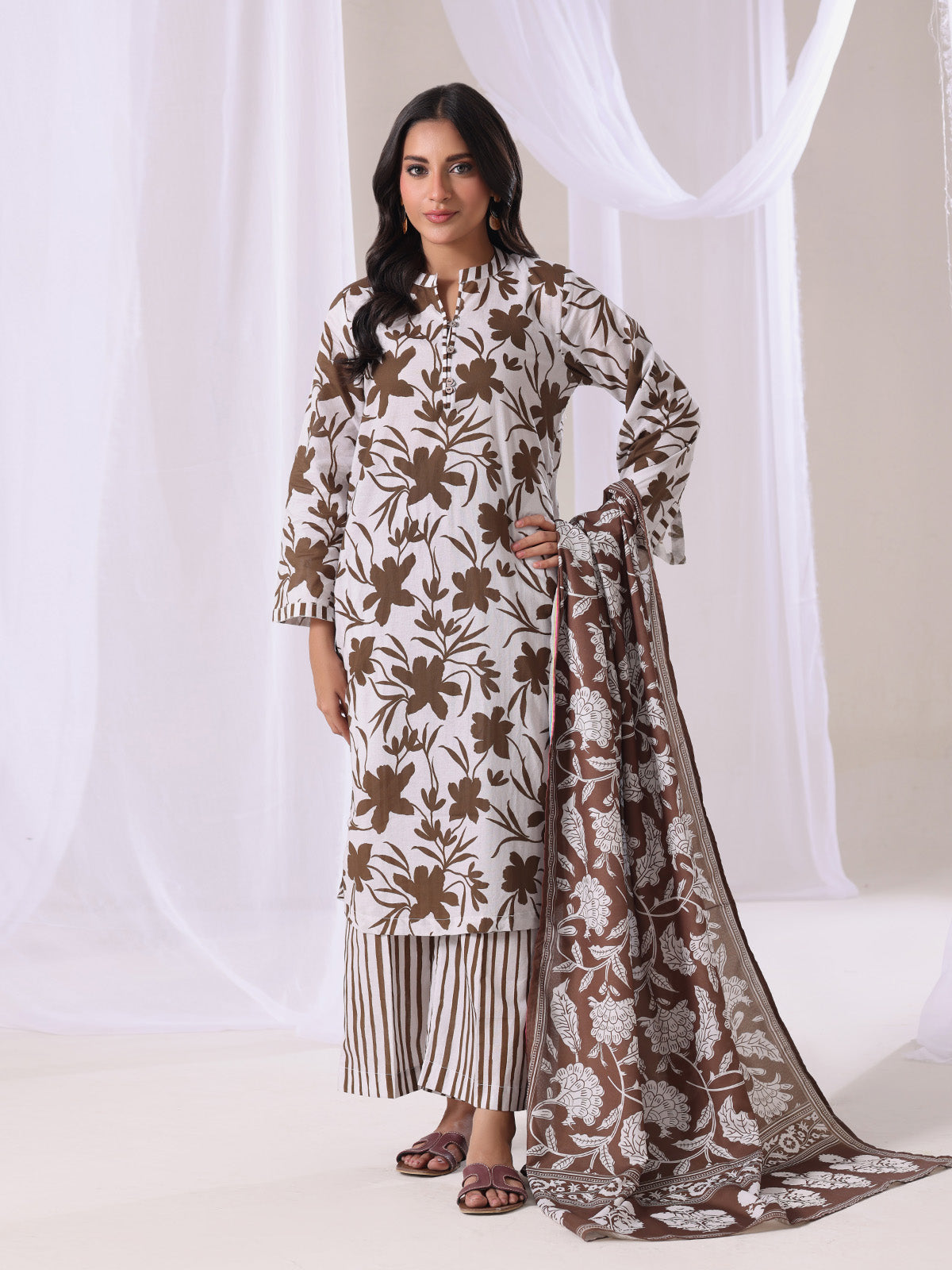3Pc Printed Pret Suit Lawn Brown - OW3P-2505020