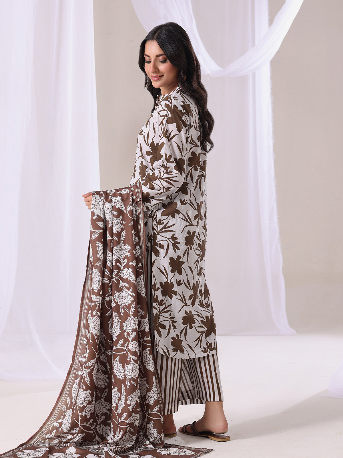 3Pc Printed Pret Suit Lawn Brown - OW3P-2505020