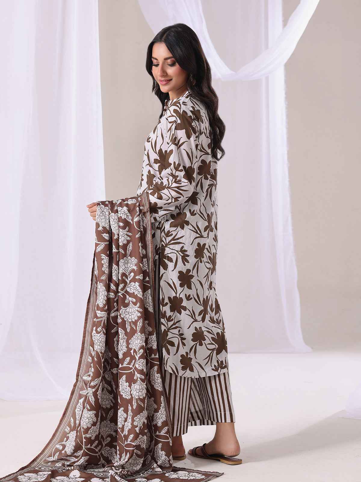 3Pc Printed Pret Suit Lawn Brown - OW3P-2505020