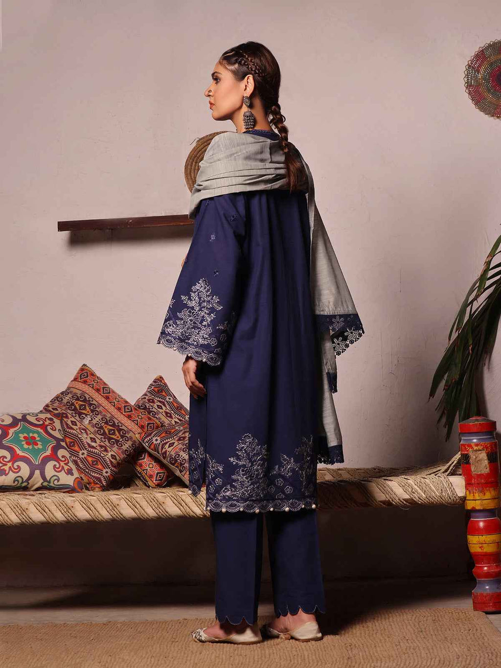 3Pc Embroidered Unstitched Khaddar Navy Blue - OWEKH3P-6262-A