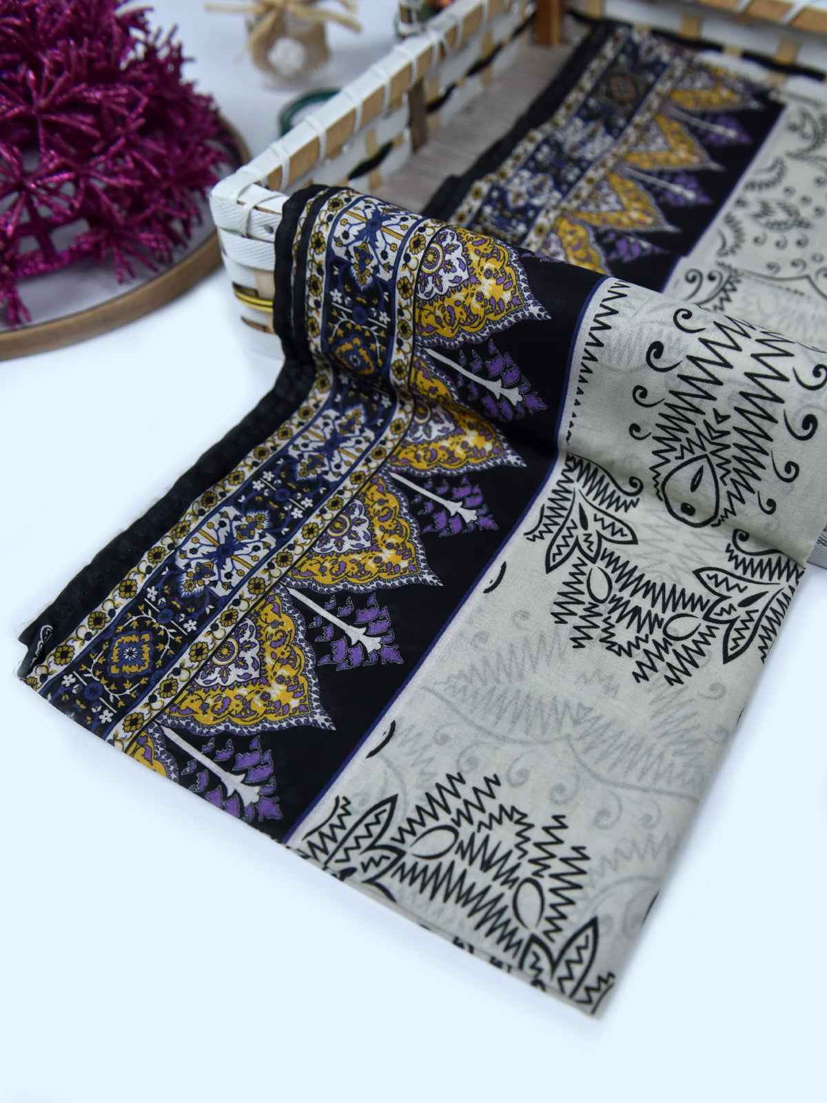 1Pc Printed Pret Dupatta Lawn Beige & Black - OWDT-2411037-1