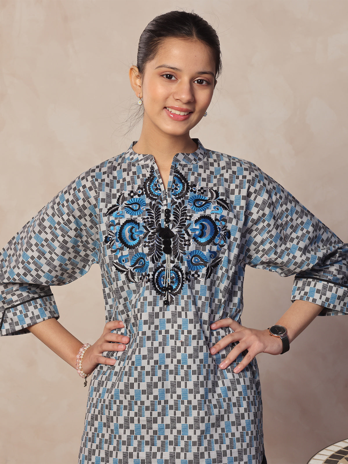2Pc Embroidered Pret Shirt & Trouser Lawn Grey & Blue - OGE2P-2412058