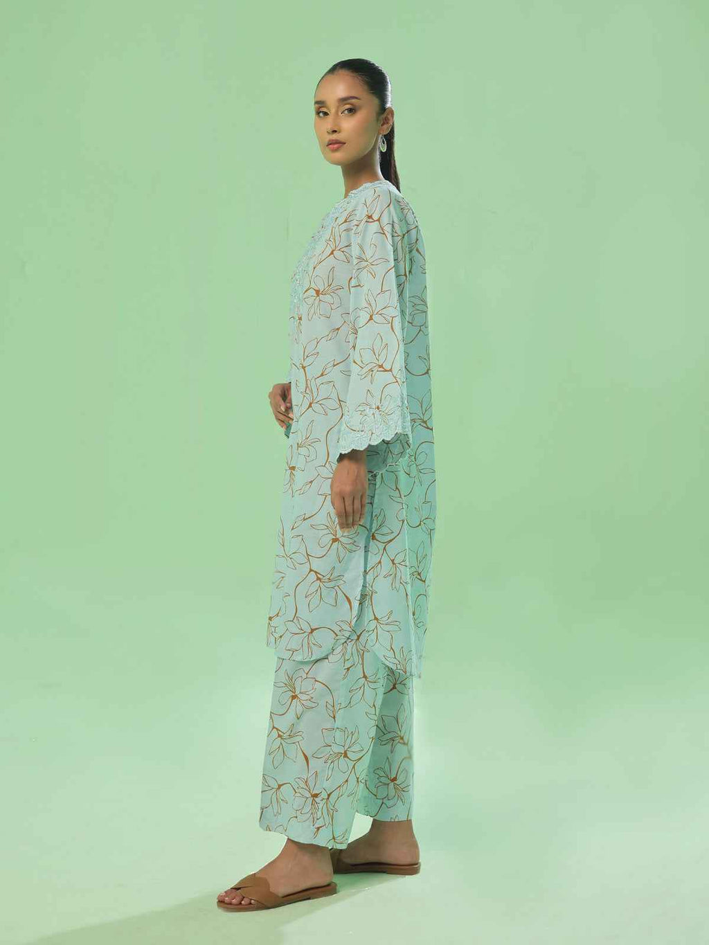 2Pc Embroidered Pret & Unstitched Shirt Trouser Lawn Ferozi