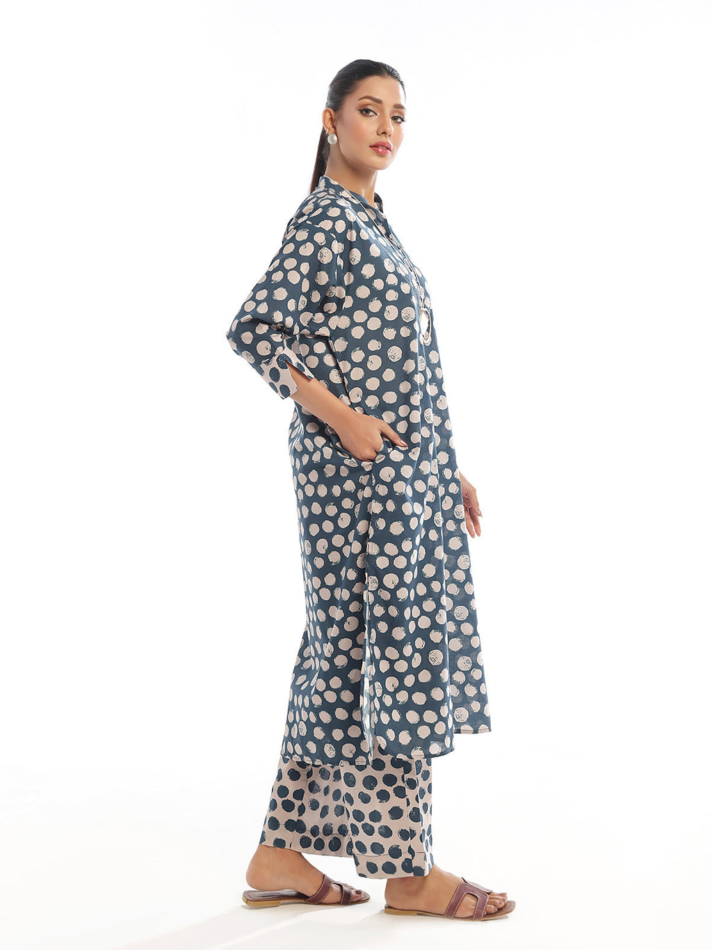2PCs Printed Unstitched Swiss Lawn Beige & Blue - OL2PT-6292-A