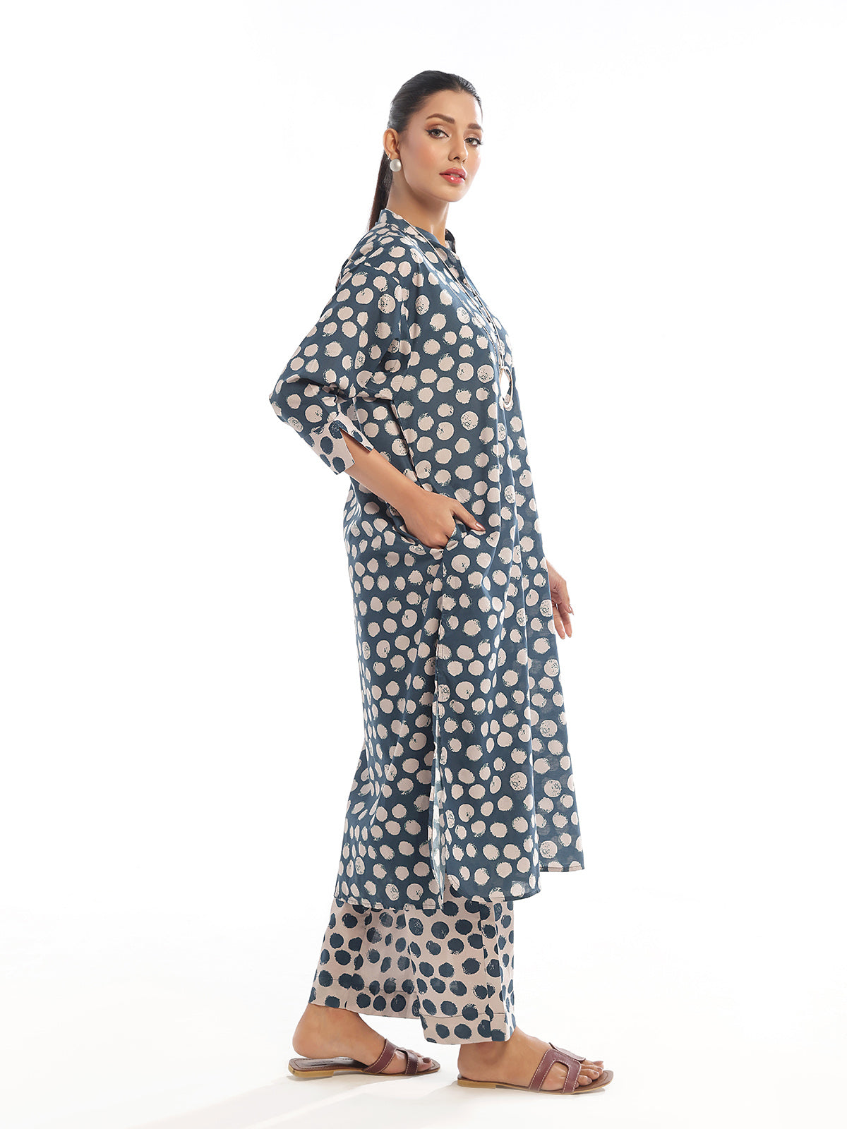 2PCs Printed Unstitched Swiss Lawn Beige & Blue - OL2PT-6292-A