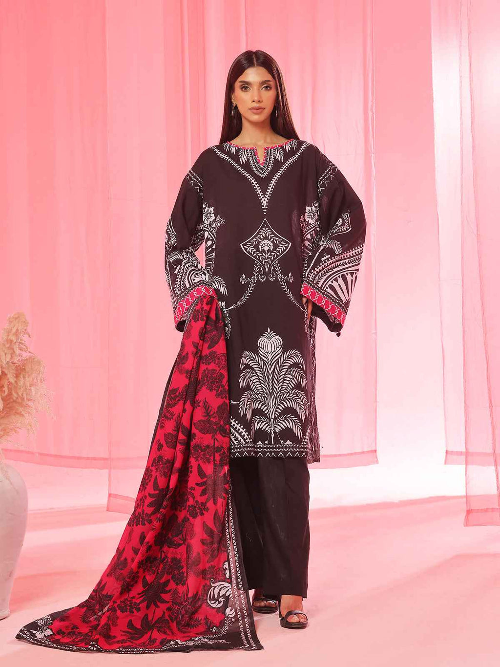 3PCs Printed Pret & Unstitched Suit Lawn Black
