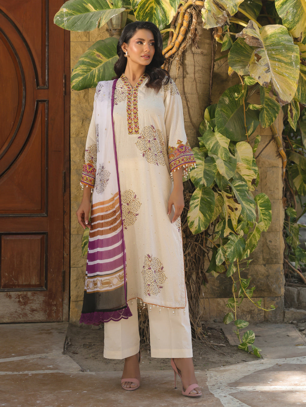 2Pc Embroidered Pret Shirt & Trouser Masoori Lawn Off White - OWE2P-2412024