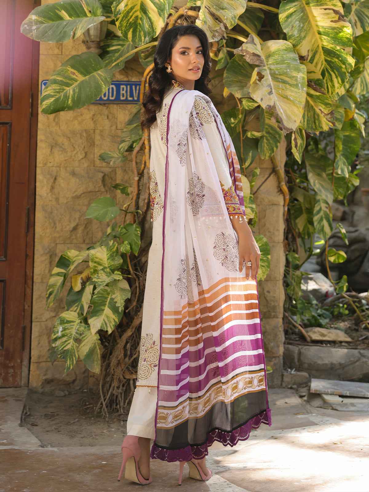 2Pc Embroidered Pret Shirt & Trouser Masoori Lawn Off White - OWE2P-2412024