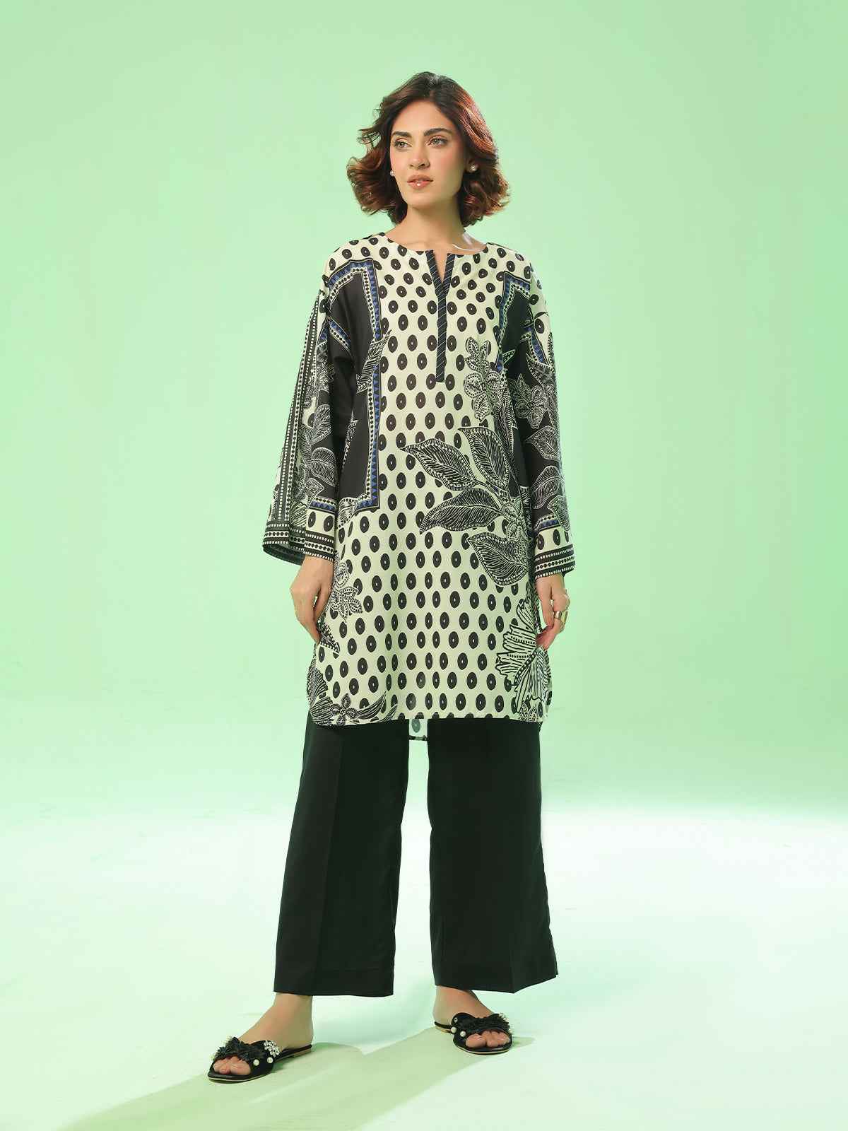1PC Printed Pret & Unstitched Lawn Black