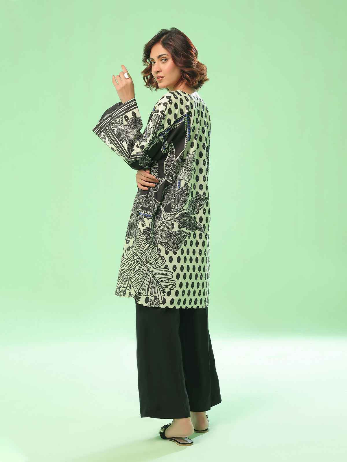 1PC Printed Pret & Unstitched Lawn Black