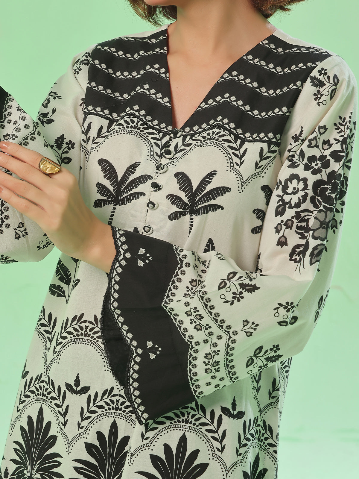 1PC Printed Pret Kurti Lawn Black - OWKT-2504016