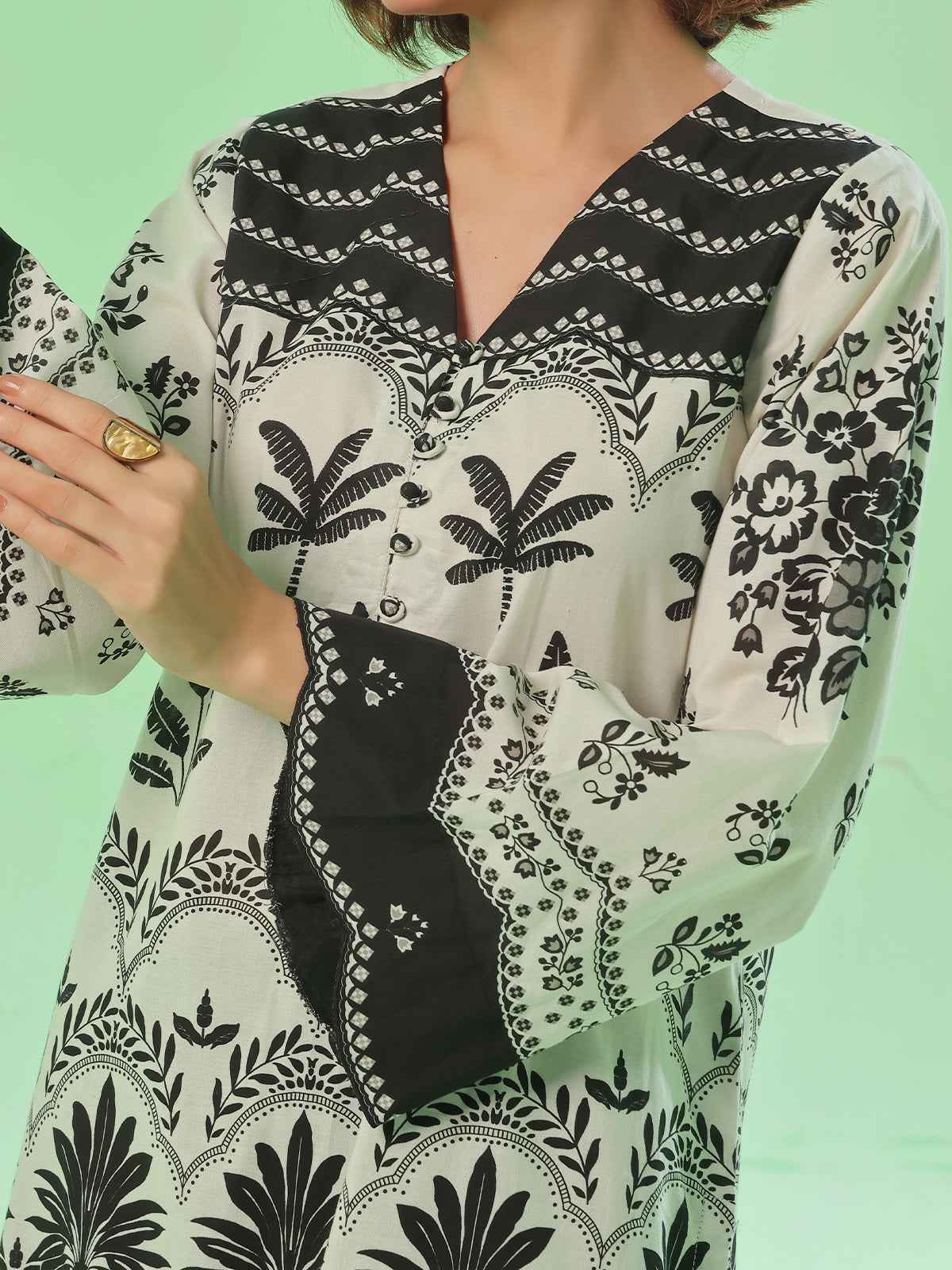 1PC Printed Pret & Unstitched Lawn Black